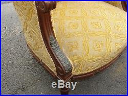 Paire de fauteuils bergère de la fin du XIX siècle acajou et bronzes décoratifs