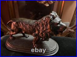 Paire de lions en bronze Fin XVIIIe / Première moitié XIXe siècle