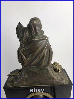 Pendule Avec Statue Bronze Et Cassolettes Xixe Siecle