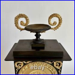 Pendule Bronze Dore Double Patine Charles X Époque restauration XIXe Siècle
