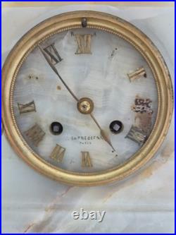 Pendule ancienne de cheminée en onyx et bronze Barbedienne Paris XIXe siècle
