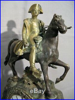 Pendule bronze Napoléon à cheval époque XIX ème siècle
