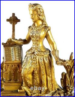 Pendule bronze dore style romantique Barbe d'Héliopolis XIXe siècle Vincenti