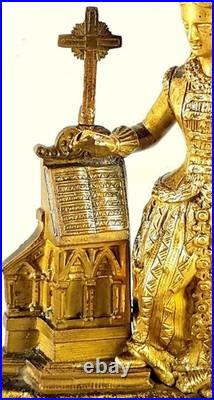 Pendule bronze dore style romantique Barbe d'Héliopolis XIXe siècle Vincenti