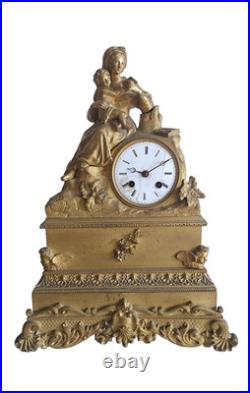 Pendule figurative française du XIXe siècle en bronze doré