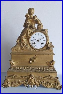 Pendule figurative française du XIXe siècle en bronze doré