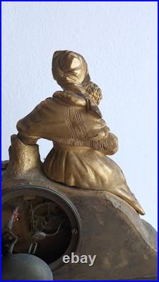 Pendule figurative française du XIXe siècle en bronze doré
