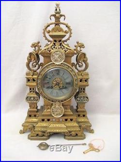 Pendule néogothique en bronze horloger Leroy & fils Paris époque XIX ème siècle