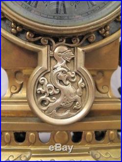 Pendule néogothique en bronze horloger Leroy & fils Paris époque XIX ème siècle