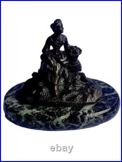 Petit Bronze Socle Marbre Jeune Fille Au Panier De Roses Fin Du XIX Ieme Siecle