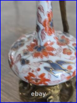 Petite aiguière cassolette porcelaine imari Japon bronze fleurs XIXè siècle