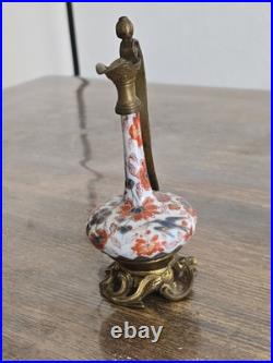 Petite aiguière cassolette porcelaine imari Japon bronze fleurs XIXè siècle