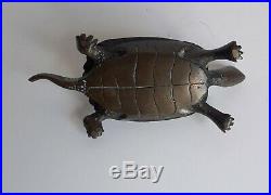 Petite tortue en bronze, Chine XIX siècle, carapace incrustée de fils d'argent