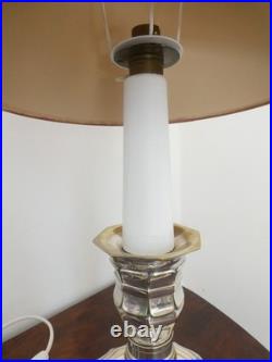 Pied de la lampe en bronze argenté pique-cierge, XIXe siècle
