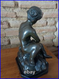 Pigalle jeune fille au nid sculpture en Bronze XIXe siecle