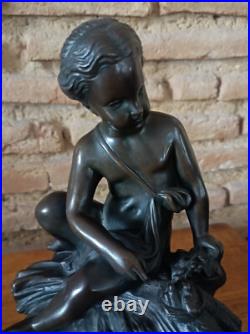 Pigalle jeune fille au nid sculpture en Bronze XIXe siecle Pigalle jeune fille au nid sculpture en Bronze XIXe siecle