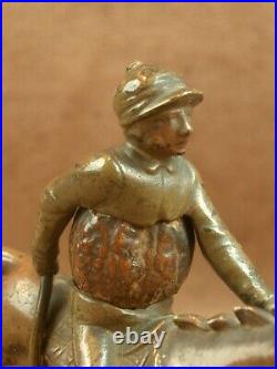 RARE SCULPTURE EQUESTRE JOCKEY ET SON CHEVAL EN BRONZE & NOIX XIXe SIECLE