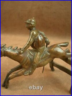 RARE SCULPTURE EQUESTRE JOCKEY ET SON CHEVAL EN BRONZE & NOIX XIXe SIECLE