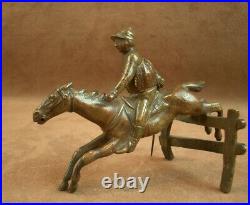 RARE SCULPTURE EQUESTRE JOCKEY ET SON CHEVAL EN BRONZE & NOIX XIXe SIECLE