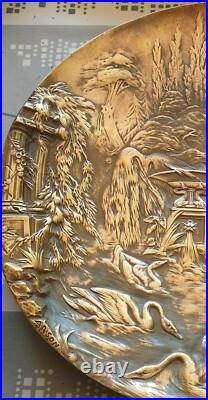 Rare Plat Sculpté en Bronze signé Alphonse Alexandre ARSON, XIX ème siècle Rare Plat Sculpté en Bronze signé Alphonse Alexandre ARSON, XIX ème siècle