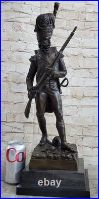 Sculpture Statue Bronze Artisanale Peintre Soldat Russe XIXe Siècle Avec Fusil