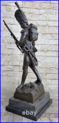 Sculpture Statue Bronze Artisanale Peintre Soldat Russe XIXe Siècle Avec Fusil