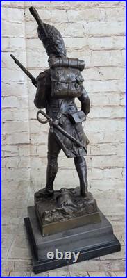 Sculpture Statue Bronze Artisanale Peintre Soldat Russe XIXe Siècle Avec Fusil