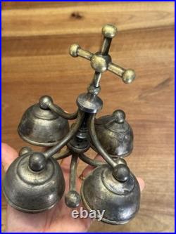 Sonnette de cérémonie 4 clochettes en bronze Et Laiton Église XIX Ème Siècle