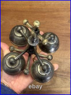 Sonnette de cérémonie 4 clochettes en bronze Et Laiton Église XIX Ème Siècle