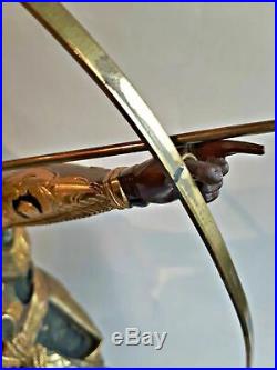 Statue d'archer samouraï japonais du XIXe siècle en bronze et or incrusté