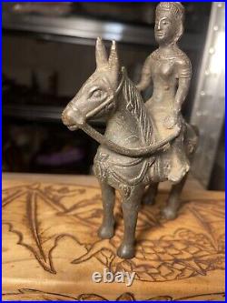 Statuette XIXe siècle Birman Déité Guerrier en bronze sur figurine à cheval