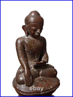 Statuette ancienne du Bouddha Bronze, école Shan, Birmanie XVIIIe-XIXe siècle