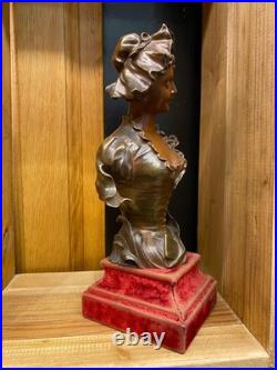 Statuette d'une jeune femme romantique en bronze XIXe siècle signé S. KINSBURGER