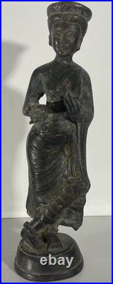 Statuette en bronze travail Inde du Nord ou Afghanistan ou Pakistan XIXe siècle