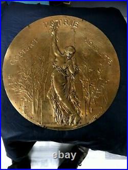 TROPHEE bronze doré 19e signé Alphée Dubois Barbedienne médaille Sculpture Chapu