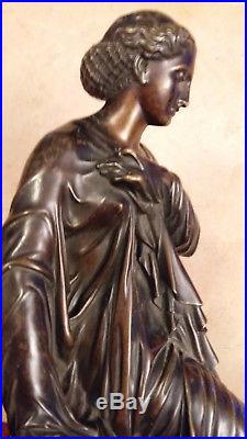 Très beau bronze néoclassique du XIXe siècle signé, statuette, sculpture