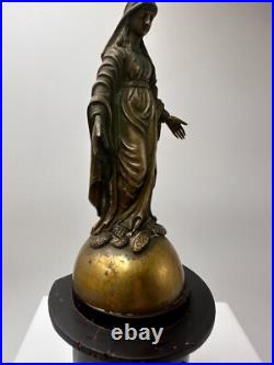 Très belle sculpture de la Vierge Marie en bronze XIXe siècle
