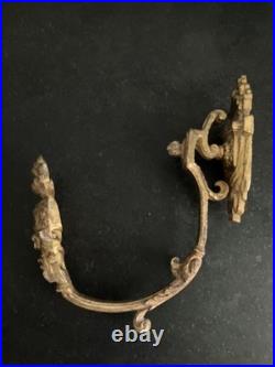 Trois Embrasses Rideaux. BRONZE DORE. TOUTES ESTAMPILLEES. XIXe Siècle