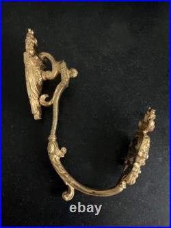 Trois Embrasses Rideaux. BRONZE DORE. TOUTES ESTAMPILLEES. XIXe Siècle