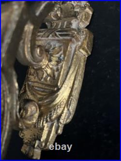 Trois Embrasses Rideaux. BRONZE DORE. TOUTES ESTAMPILLEES. XIXe Siècle