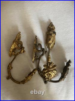 Trois Embrasses Rideaux. BRONZE DORE. TOUTES ESTAMPILLEES. XIXe Siècle