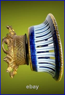 Vase Corbeille En Porcelaine Et Bronze France XIXe Siècle