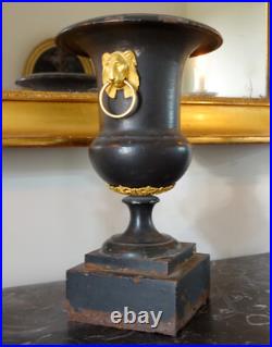 Vase en fonte et bronze doré époque Empire XIXe siècle