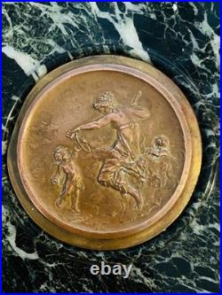 Vide poche en bronze et marbre vert de mer. XIX siècle