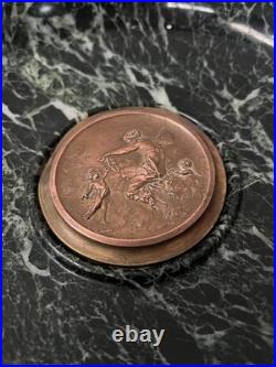 Vide poche en bronze et marbre vert de mer XIX siècle
