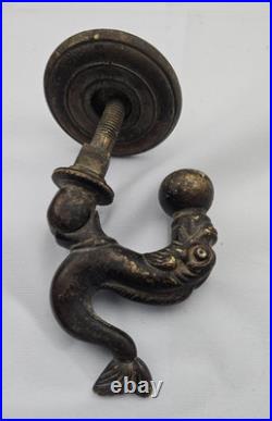 XIX Siecle Heurtoir De Porte Dauphin En Bronze