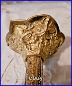 XIX Siecle Paire De Bougeoir En Bronze Dore Decor Feuilles De Vigne H 30 CM
